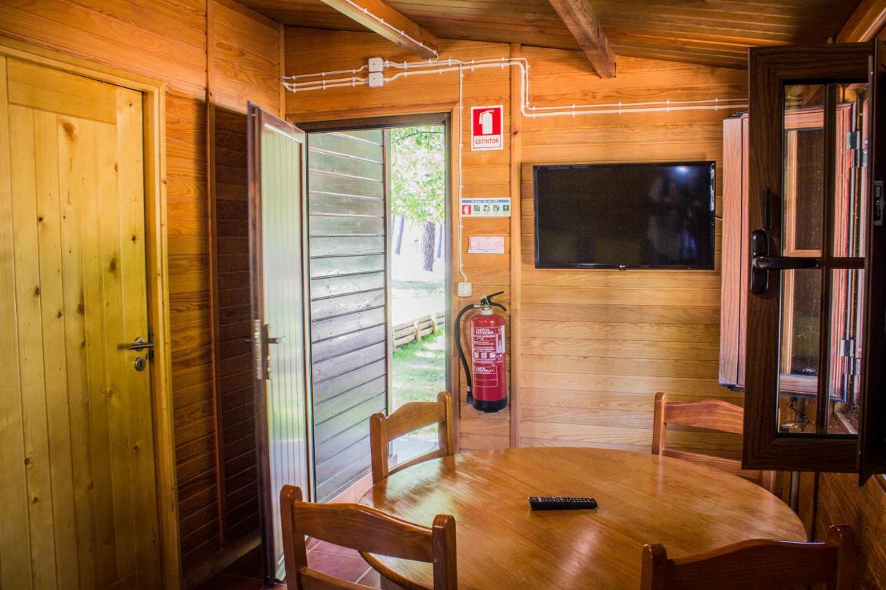 Xisto Camping Janeiro de Baixo Екстериор снимка